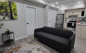 Luxury Suite In Calgary Nw